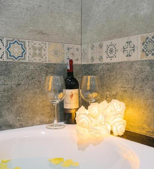 سوییت جونیور, La Palm