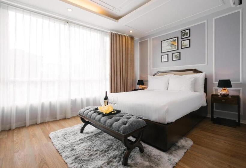 سوییت جونیور, La Palm