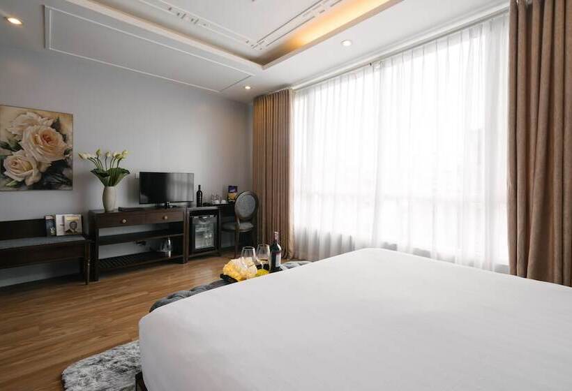 سوییت جونیور, La Palm