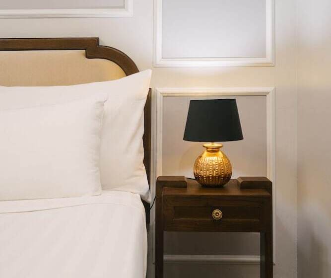 اتاق لوکس, La Palm