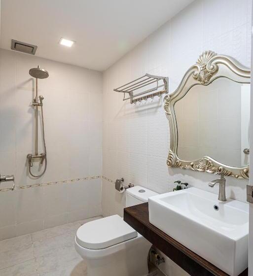 Quarto Familiar, Swing & Pillows At Usj Taipan