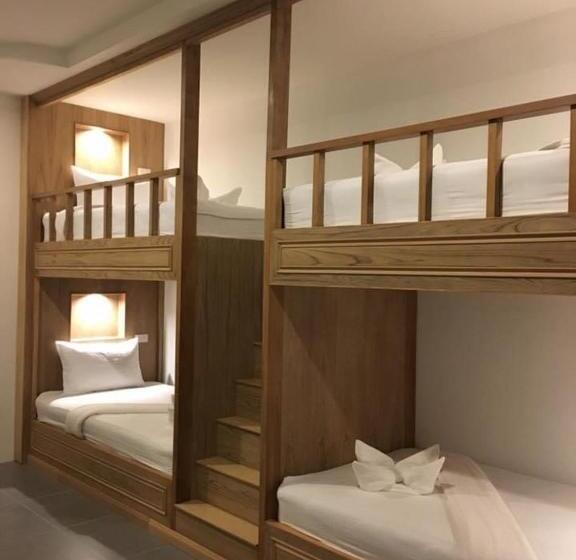 חדר פרמיום לארבעה, Mac's Bay Resort