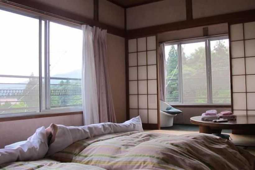 اتاق استاندارد چهار تخته, Narusawa Lodge