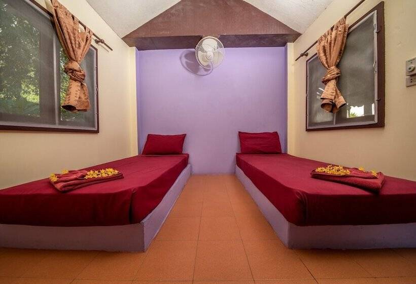 اتاق استاندارد, Shiralea Backpackers Resort
