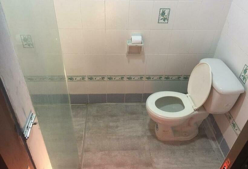 标准间, T.u.b. Mansion