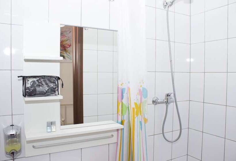 이코노미 룸, Warsaw Downtown Hostel