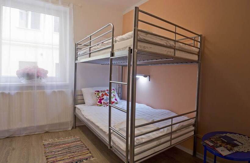 이코노미 룸, Warsaw Downtown Hostel