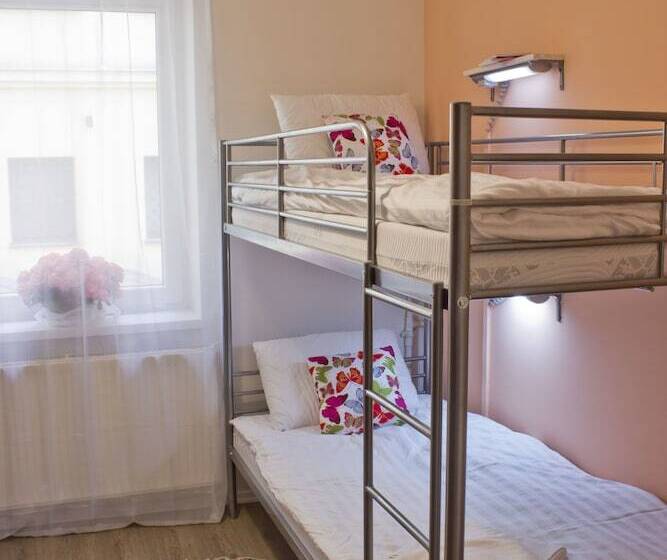이코노미 룸, Warsaw Downtown Hostel