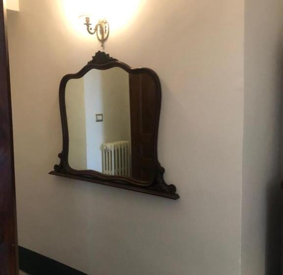 اتاق لوکس با بالکن, Palazzo Bernardini Suites