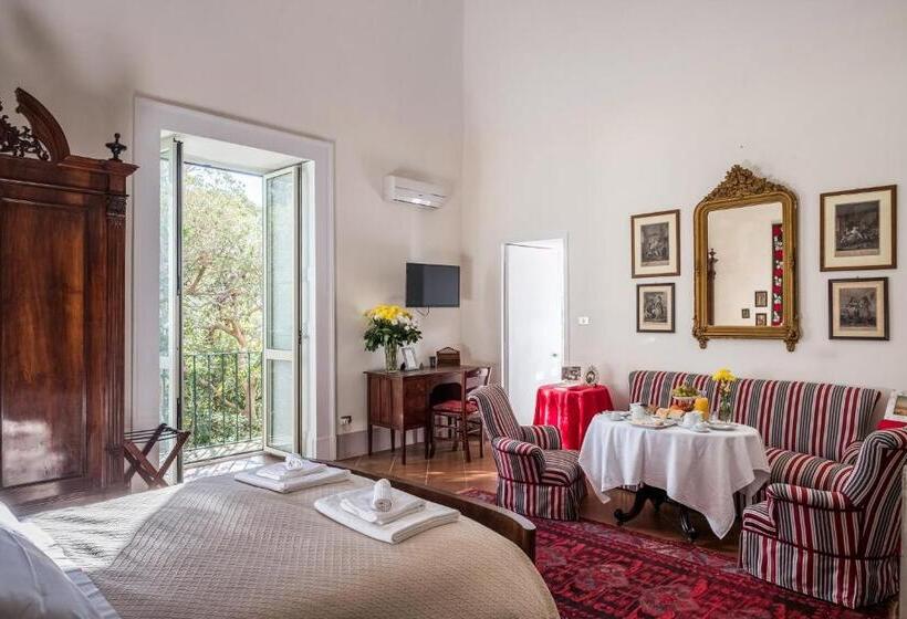 سوییت جونیور با بالکن, Palazzo Bernardini Suites