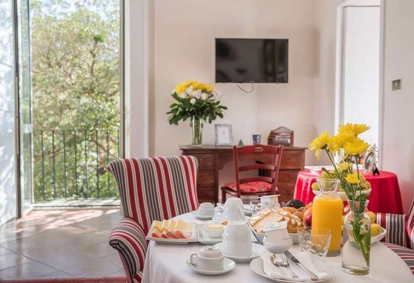 سوییت جونیور با بالکن, Palazzo Bernardini Suites