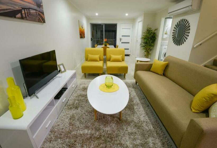 Дом 2 Спальни, Direct Collective Breeze On Brightwater