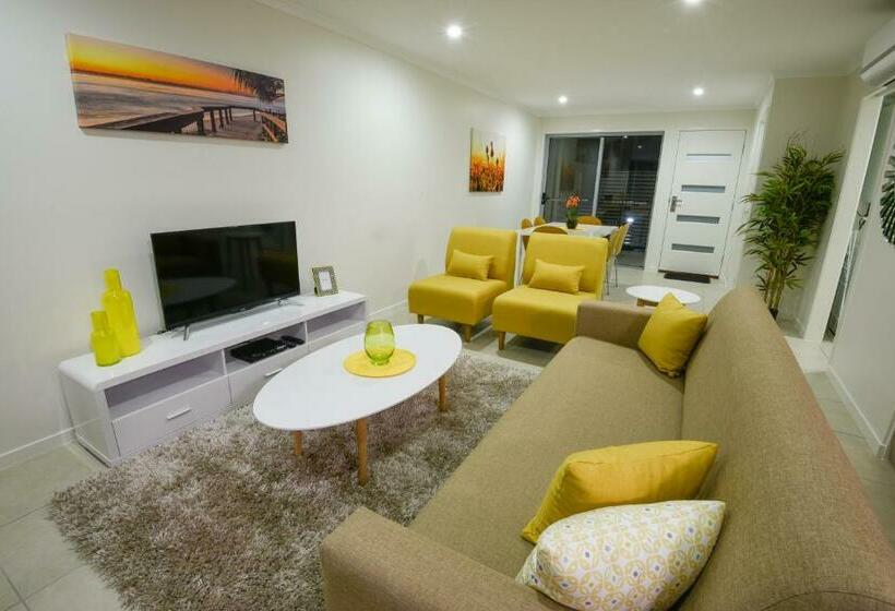 Дом 2 Спальни, Direct Collective Breeze On Brightwater