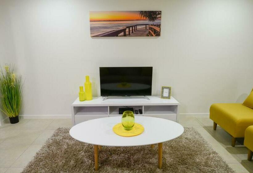 Дом 2 Спальни, Direct Collective Breeze On Brightwater