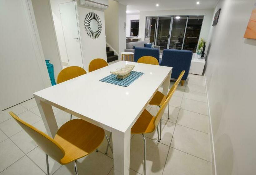 Дом 2 Спальни, Direct Collective Breeze On Brightwater