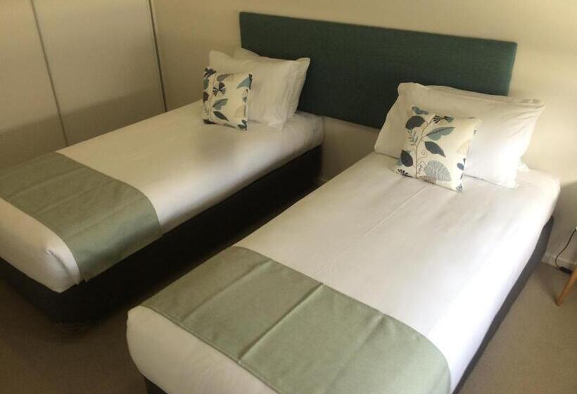 Дом 3 Спальни, Direct Collective Breeze On Brightwater