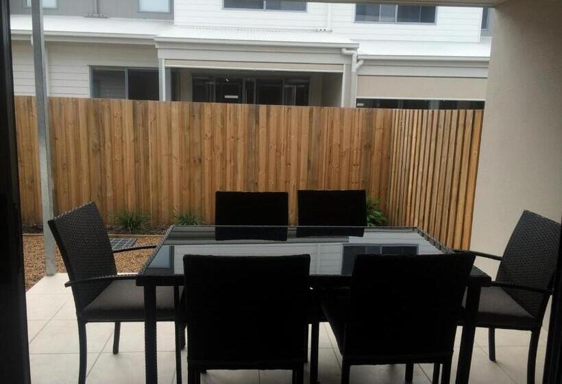 Дом 3 Спальни, Direct Collective Breeze On Brightwater