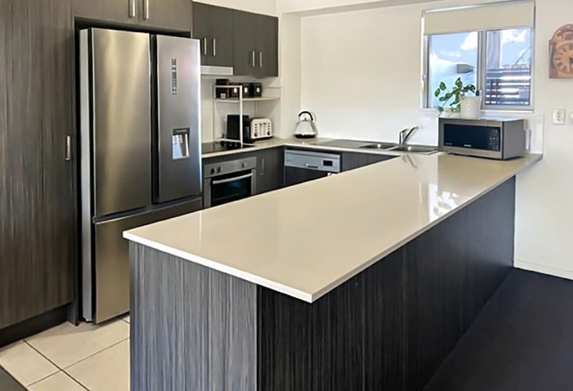 Апартаменты 1 Спальня, Direct Collective Breeze On Brightwater