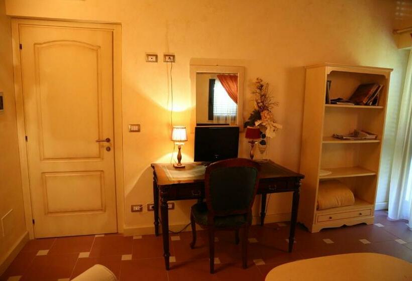 バルコニー付きジュニアスイート, Agriturismo Monticelli