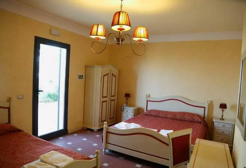 スタンダードトリプルルーム, Agriturismo Monticelli