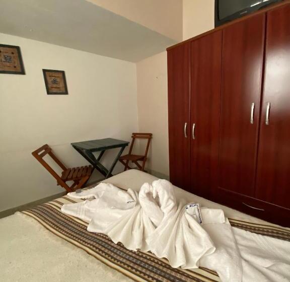 침실 2개 아파트, Altas Cumbres