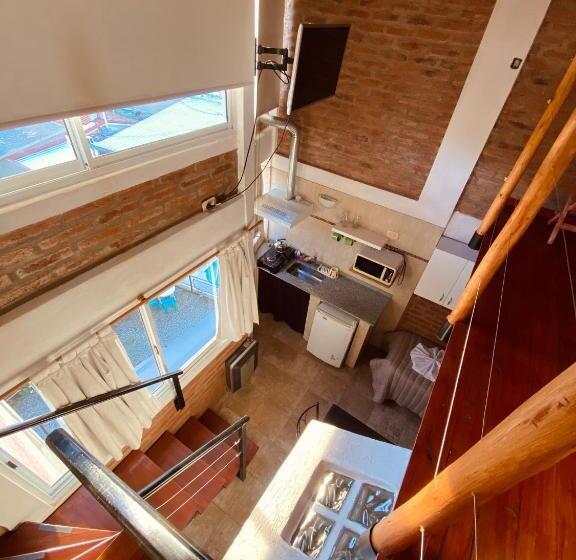 패밀리 방갈로, Altas Cumbres