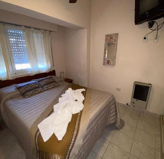 이코노미 룸, Altas Cumbres