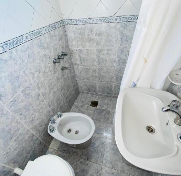 이코노미 룸, Altas Cumbres