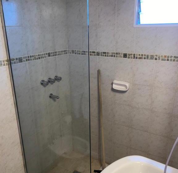 디럭스 룸, Altas Cumbres