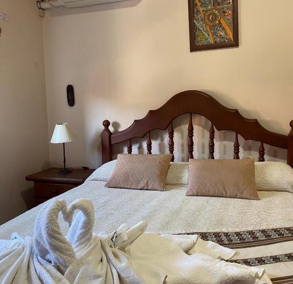 침실 2개 아파트, Altas Cumbres