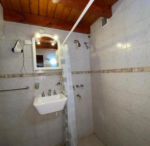 패밀리 방갈로, Altas Cumbres