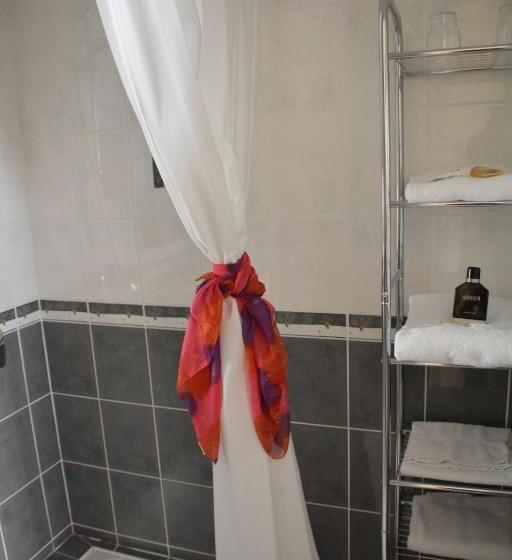 스탠다드 룸, Logis Hôtel Restaurant De France