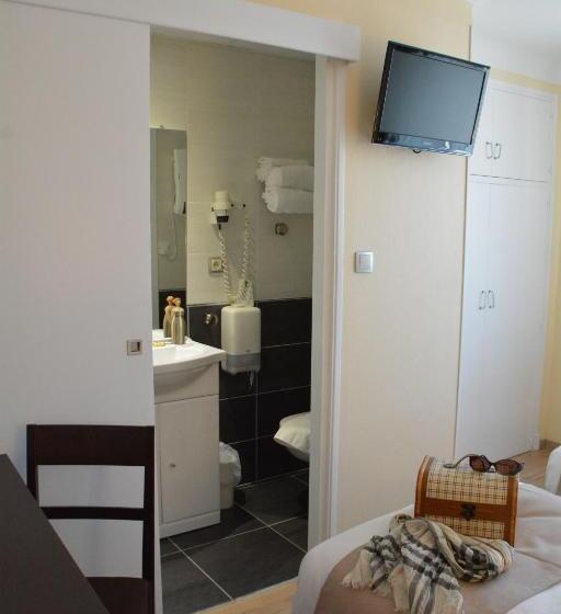 스탠다드 룸, Logis Hôtel Restaurant De France