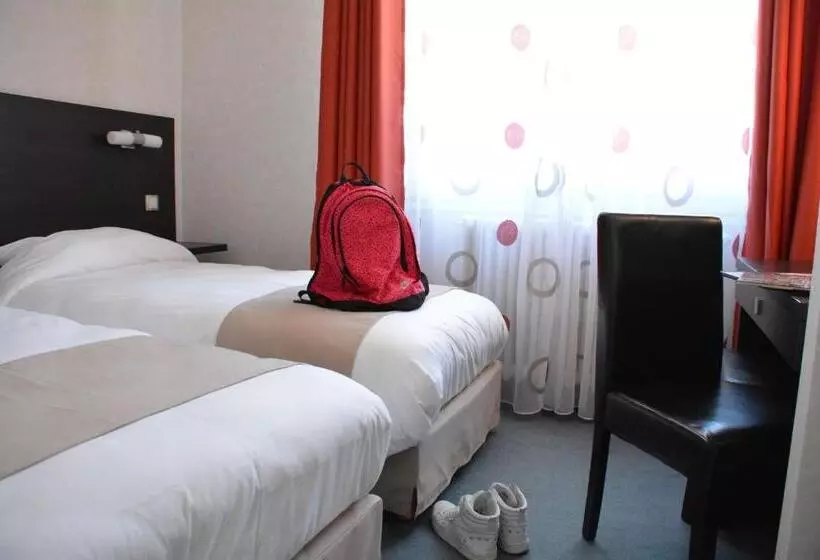 スタンダード4人部屋, Logis Hôtel Restaurant De France