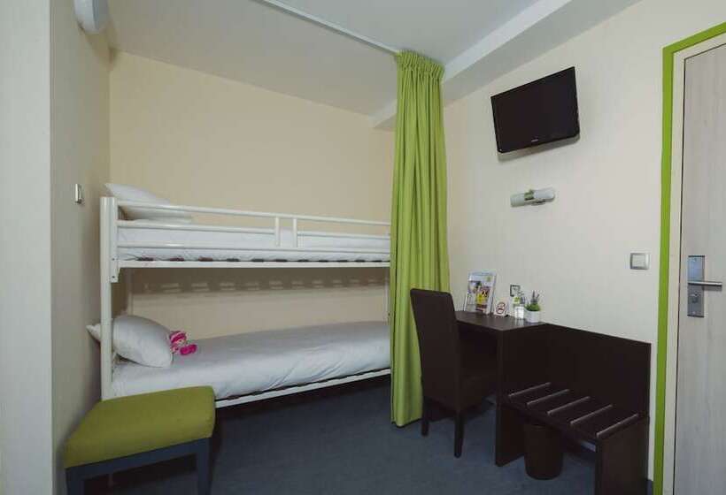 패밀리 룸, Logis Hôtel Restaurant De France