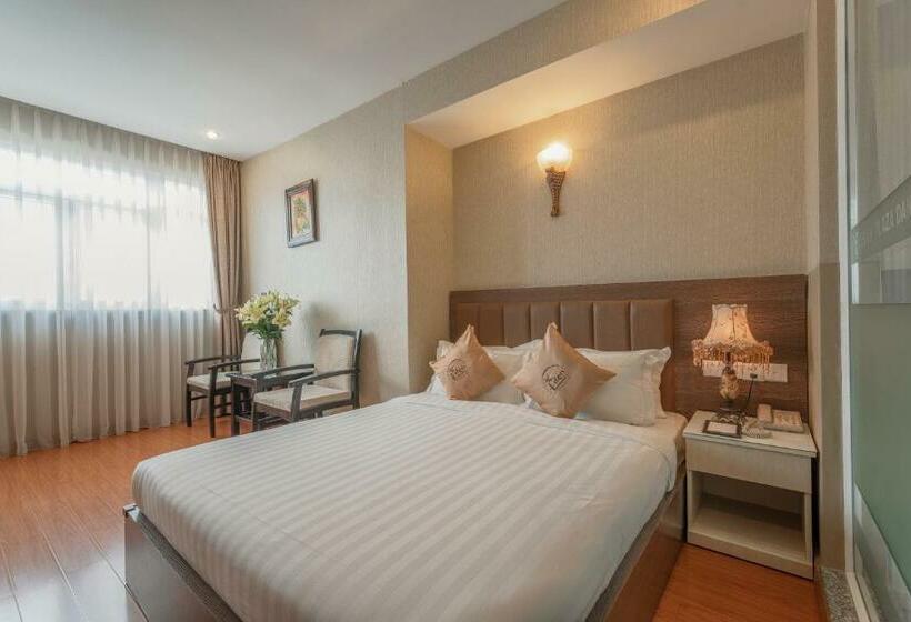 Superior Room City View, Eden Plaza Danang