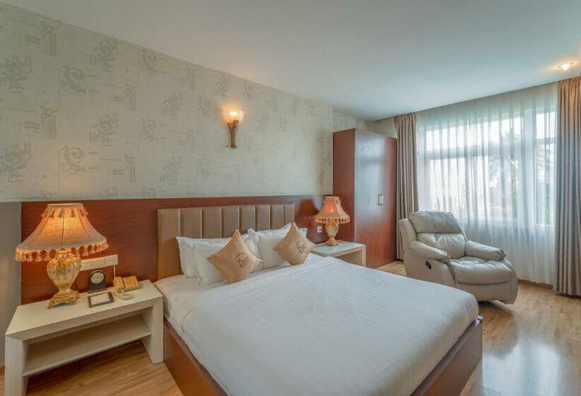 اتاق پریمیوم با بالکن, Eden Plaza Danang