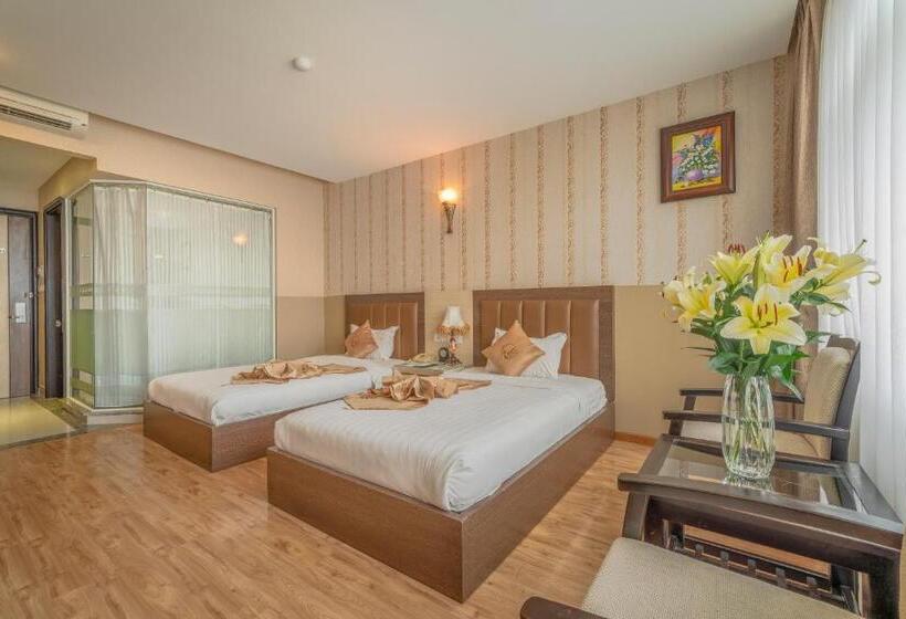 اتاق لوکس, Eden Plaza Danang