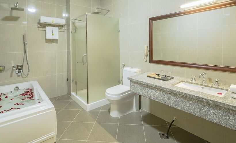 اتاق لوکس, Eden Plaza Danang