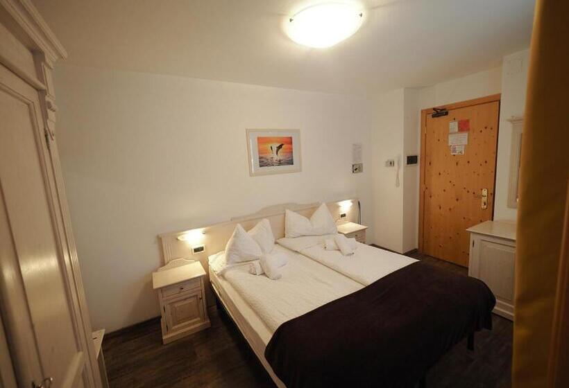 غرفة سوبيريور فردية, Europa