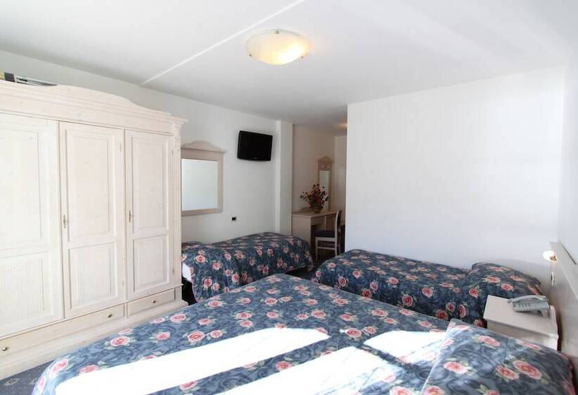 غرفة قياسية رباعية, Europa