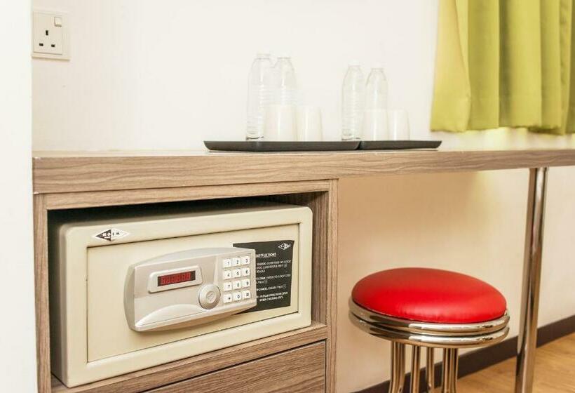 חדר דלוקס, Yan