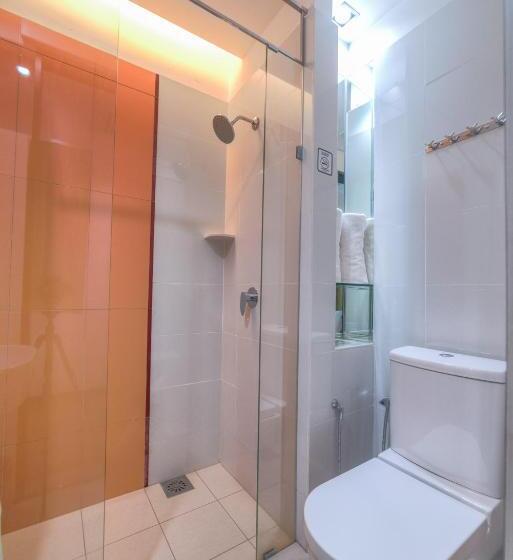 חדר משפחתי, Yan