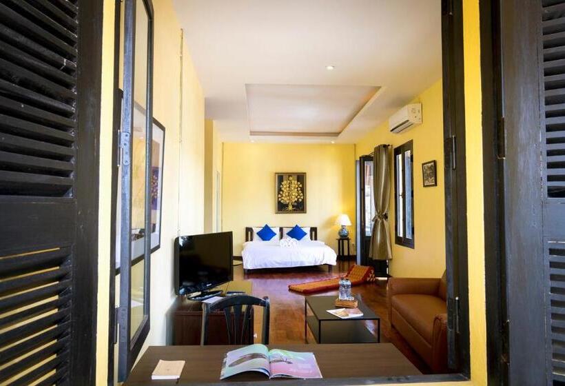 חדר סטנדרט, Inthira Thakhek