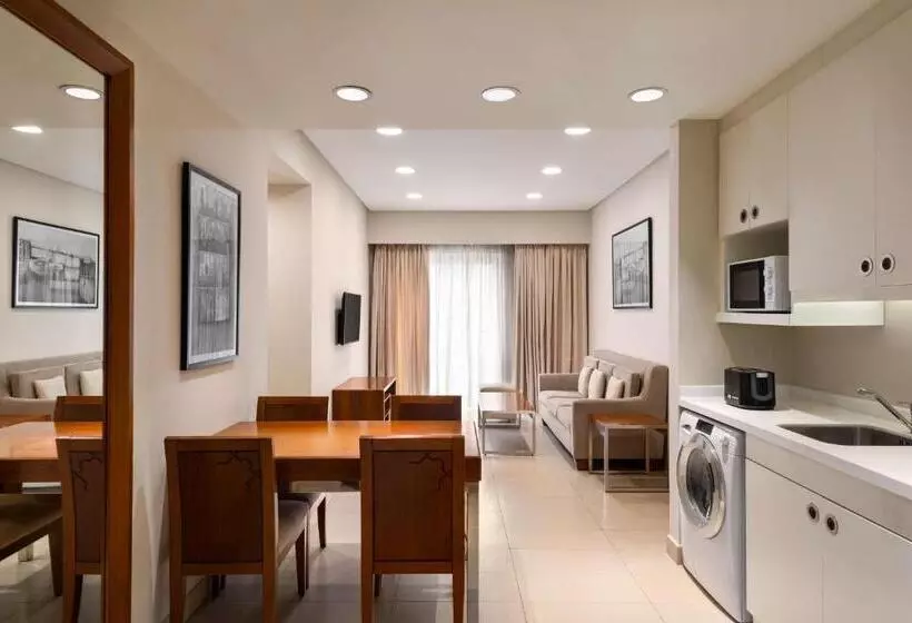 آپارتمان 2 خوابه با تراس, Levatio Suites Muscat, A Member Of Radisson Individuals