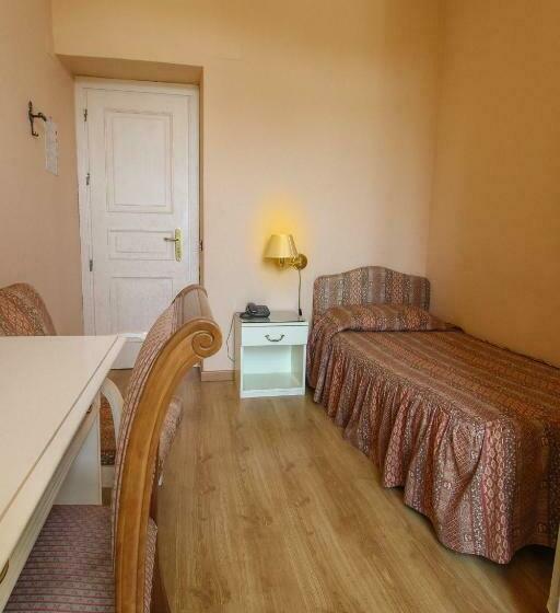 غرفة قياسية فردية, Moderno