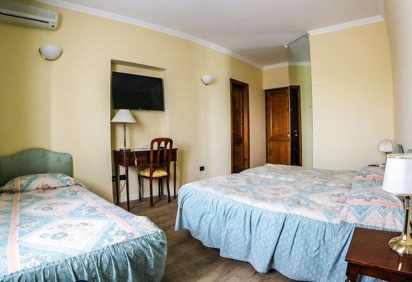 חדר סטנדרט לשלושה, Moderno