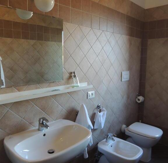 חדר סטנדרט לארבעה, Osteria Della Posta