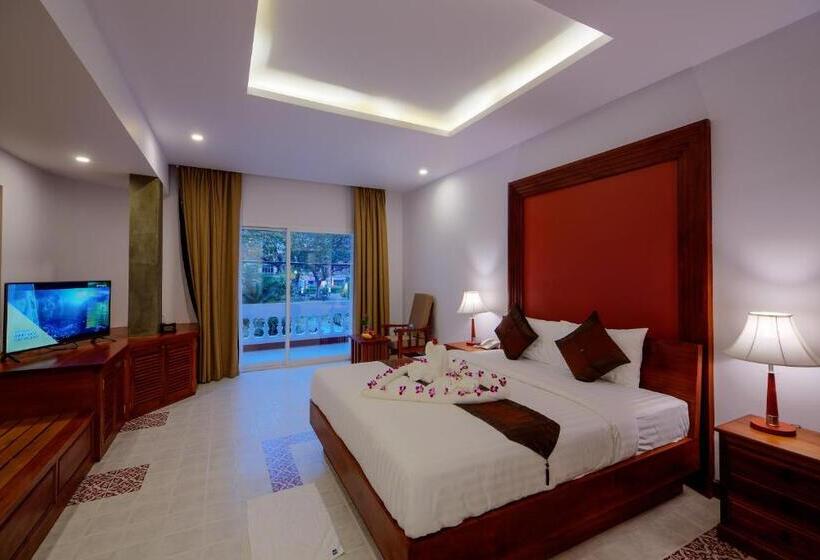 سوئیت با چشم‌انداز رودخانه, Shadow Angkor Residence