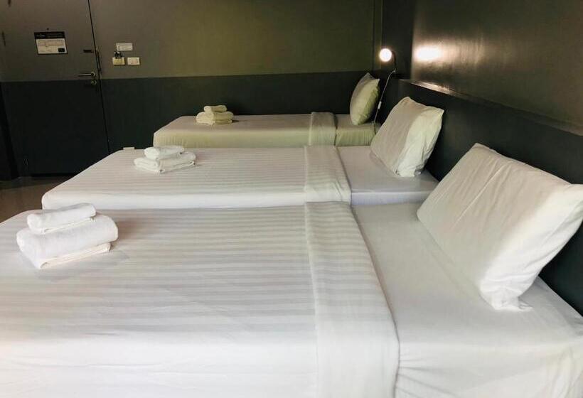 Трехместный Номер Deluxe, The Rubber Hotel Phuket